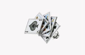 pins-jeux de cartes