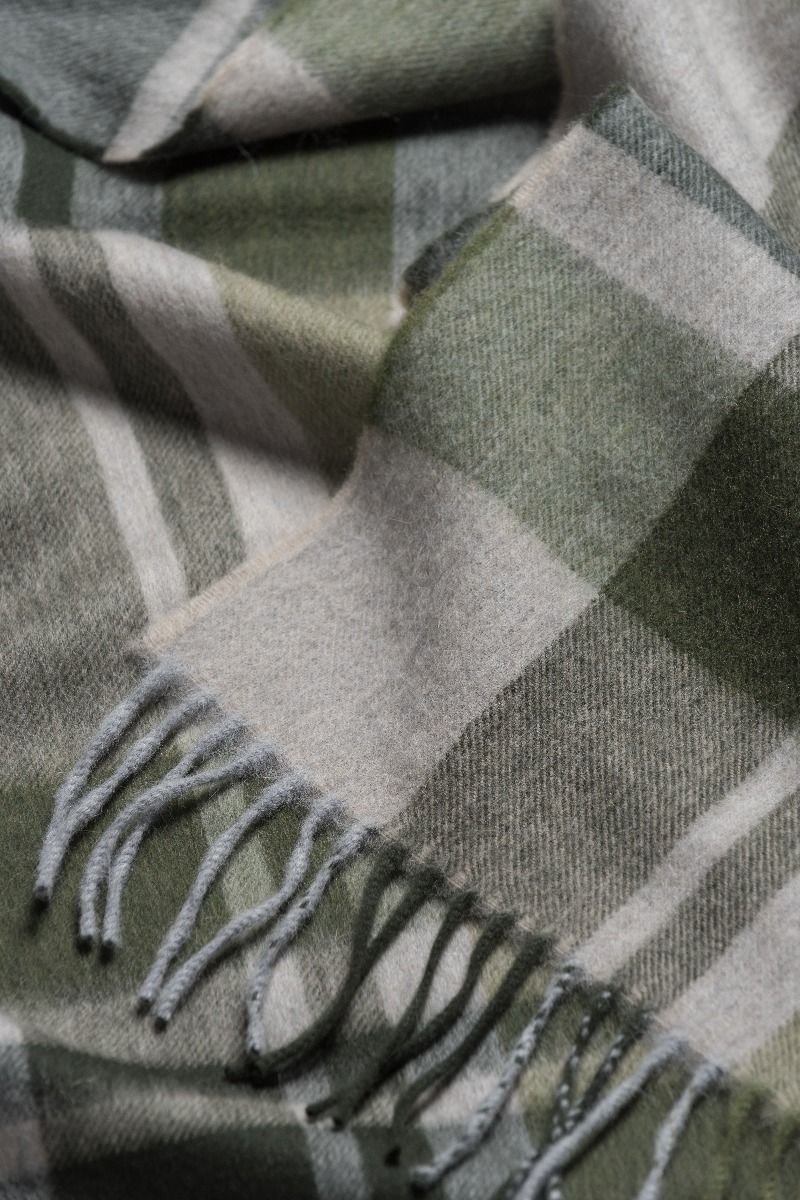 echarpe-begg-laine-kaki